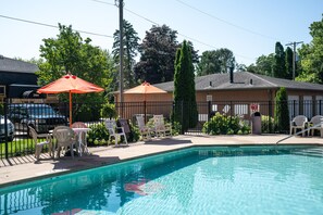 Pool - The Overbrook 2BR Pet-friendly Condo Lake Geneva (Williams Bay)