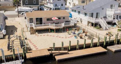 Lagoon Life Hideaway