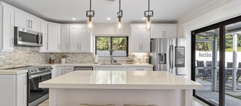 Coastal Retreat Stylish 4 BDR w/ Private Pool!