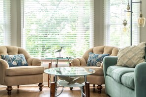 Maison, plusieurs lits, cuisine | Coin séjour