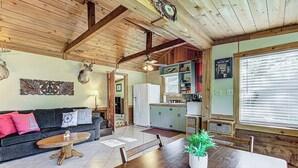 Ferienhaus, 1 Doppelbett und Schlafsofa, Terrasse | Wohnbereich