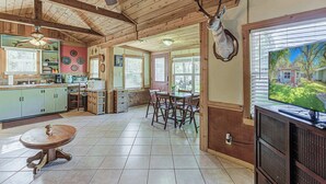 Ferienhaus, 1 Doppelbett und Schlafsofa, Terrasse | Innenbereich