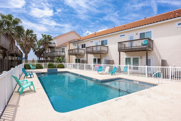 Pool - Comfy 3 Bedroom Pets Sleeps 8 (Corpus Christi)
