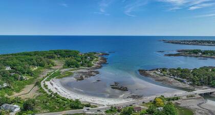 Cape Neddick Coastal Hideaway New England Charm!