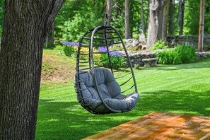 Property grounds - Cape Neddick Coastal Hideaway New England Charm! (Cape Neddick)