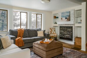 House, Multiple Beds, Kitchen | Living area | TV