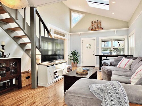Park Avenue Beach Paradise Chic & Secluded 4 BDR