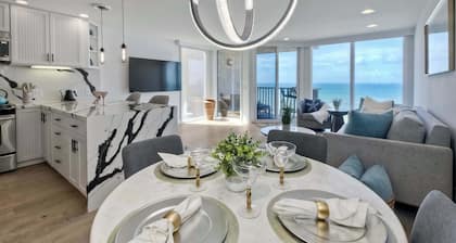 Solana Sunset Stunning Beachside Retreat for 4!