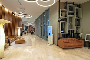 Condo, Multiple Beds, Balcony, Ocean View (Vista Point Retreat) | Lobby