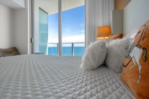 公寓式客房, 多张床, 阳台, 海洋景观 (Vista Point Retreat) | 4 多间卧室、特色装修、特色家居、免费 WiFi