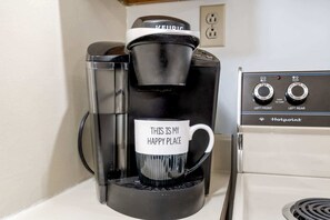 Coffee and/or coffee maker - All is Wells Incredible Location! Walk to Beach (Wells)