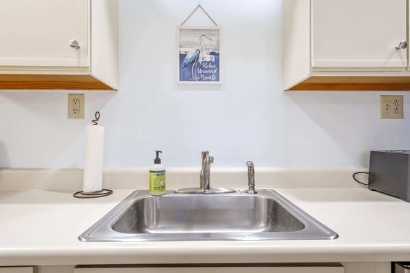 Interior - All is Wells Incredible Location! Walk to Beach (Wells)