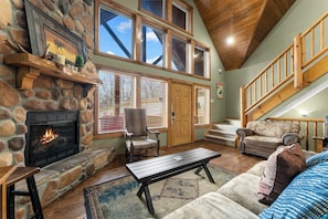 Cabin, Multiple Beds, Balcony, Mountain View (Royal Moose Lodge) | Living area