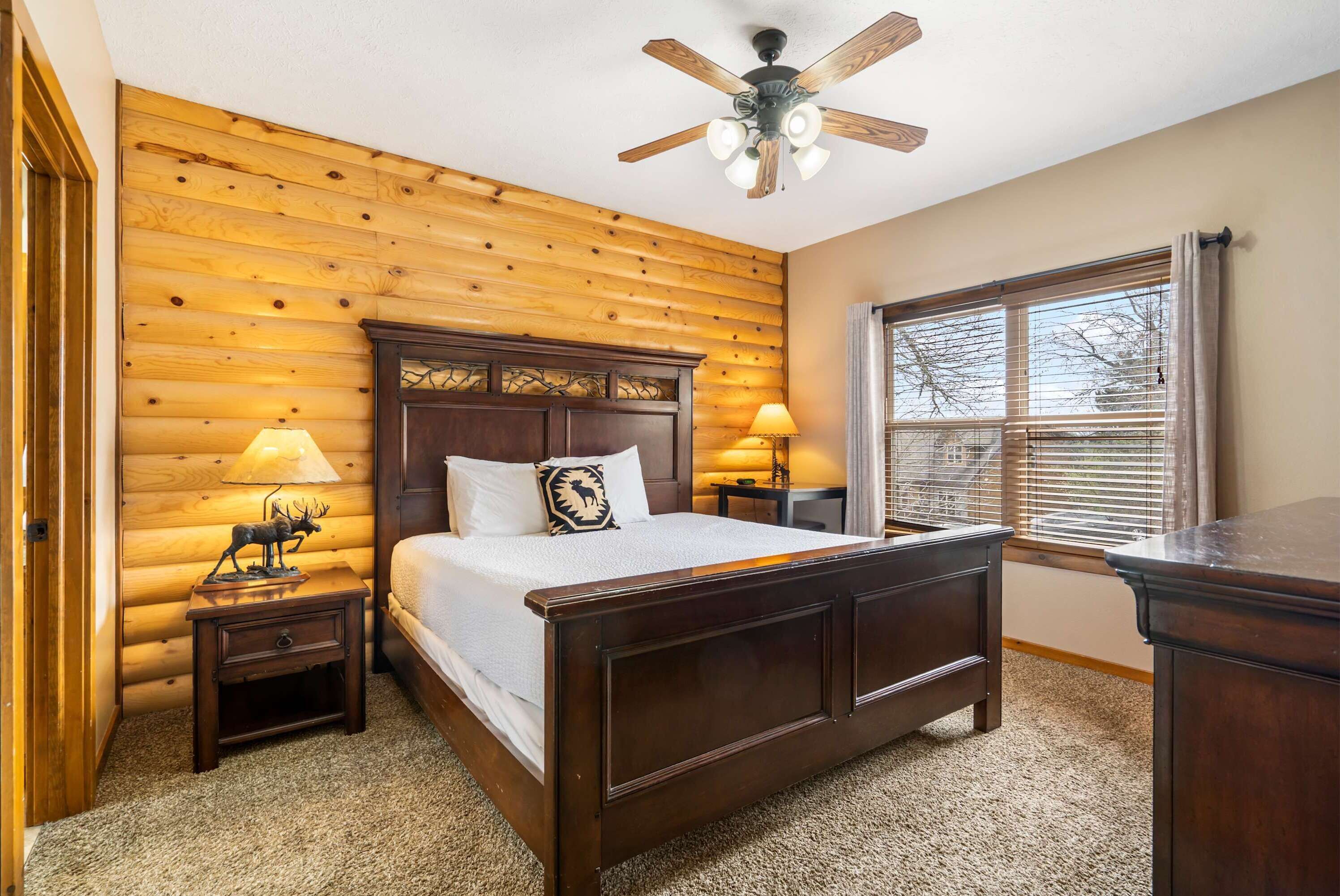 Cabin, Multiple Beds, Balcony, Mountain View (Royal Moose Lodge) | 7 bedrooms, individually decorated, individually furnished, bed sheets