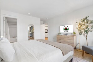 2 عدّة غرف نوم وواي فاي مجانًا وملاءات أسرّة