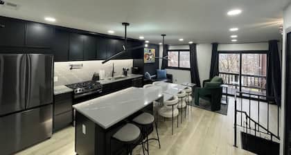 Chic Mountain Creek Chalet