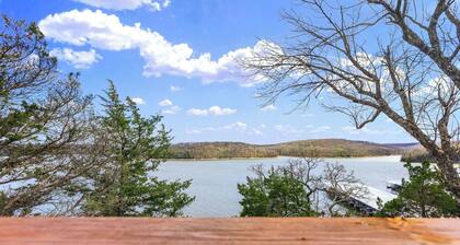 Family Lakefront Oasis Picture Perfect Retreat!
