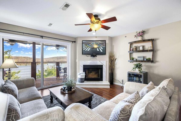 Condo, Multiple Beds, Pool Access (Family Lakefront Oasis) | Living area | 42-inch flat-screen TV with digital channels