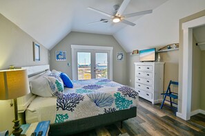 House, Multiple Beds, Patio, Ocean View (A Wave From it All) | 3 bedrooms, individually decorated, individually furnished, free WiFi - A Wave From it All - 3BR Beachside Coastal Retreat (Gulf Shores)