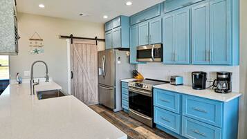 House, Multiple Beds, Patio, Ocean View (A Wave From it All) | Private kitchen | Fridge, microwave, oven, stovetop