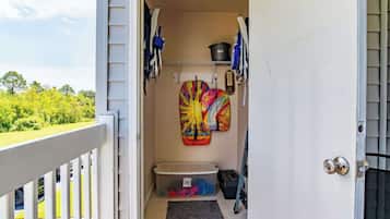 Apartment, Multiple Beds, Hot Tub | Property grounds