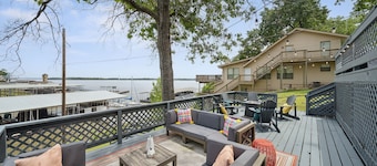 Adorable Funky Lakefront Property on Monkey Island