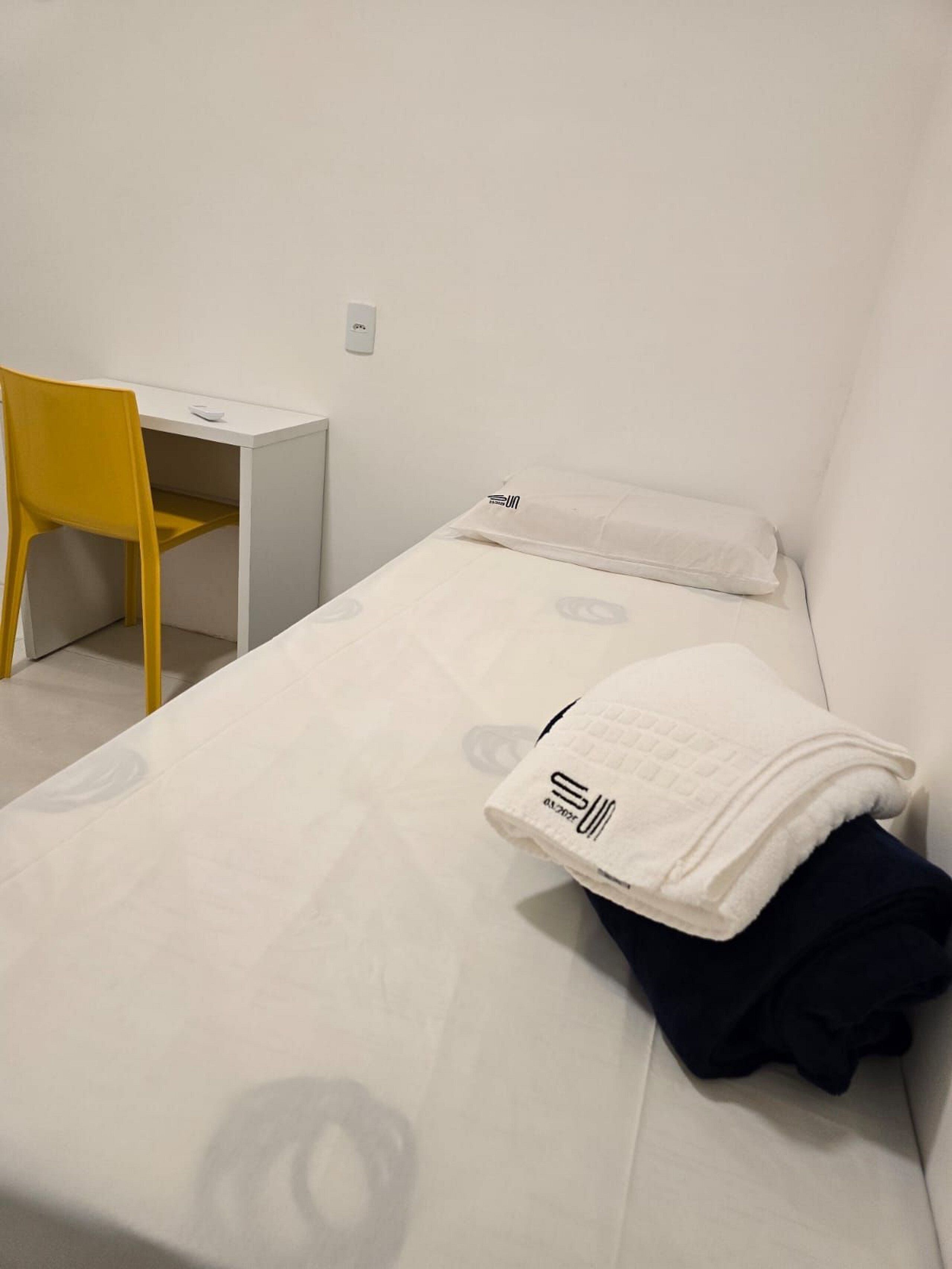 City Twin Room | Free WiFi