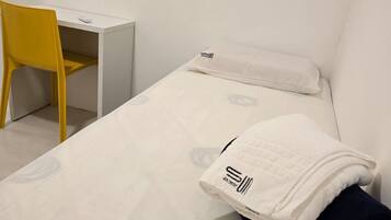 City Twin Room | Free WiFi