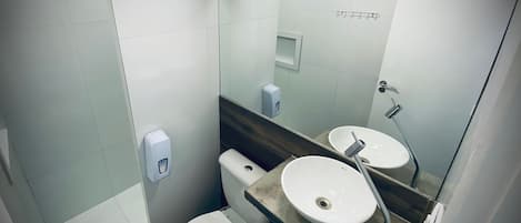 Double Room | Bathroom