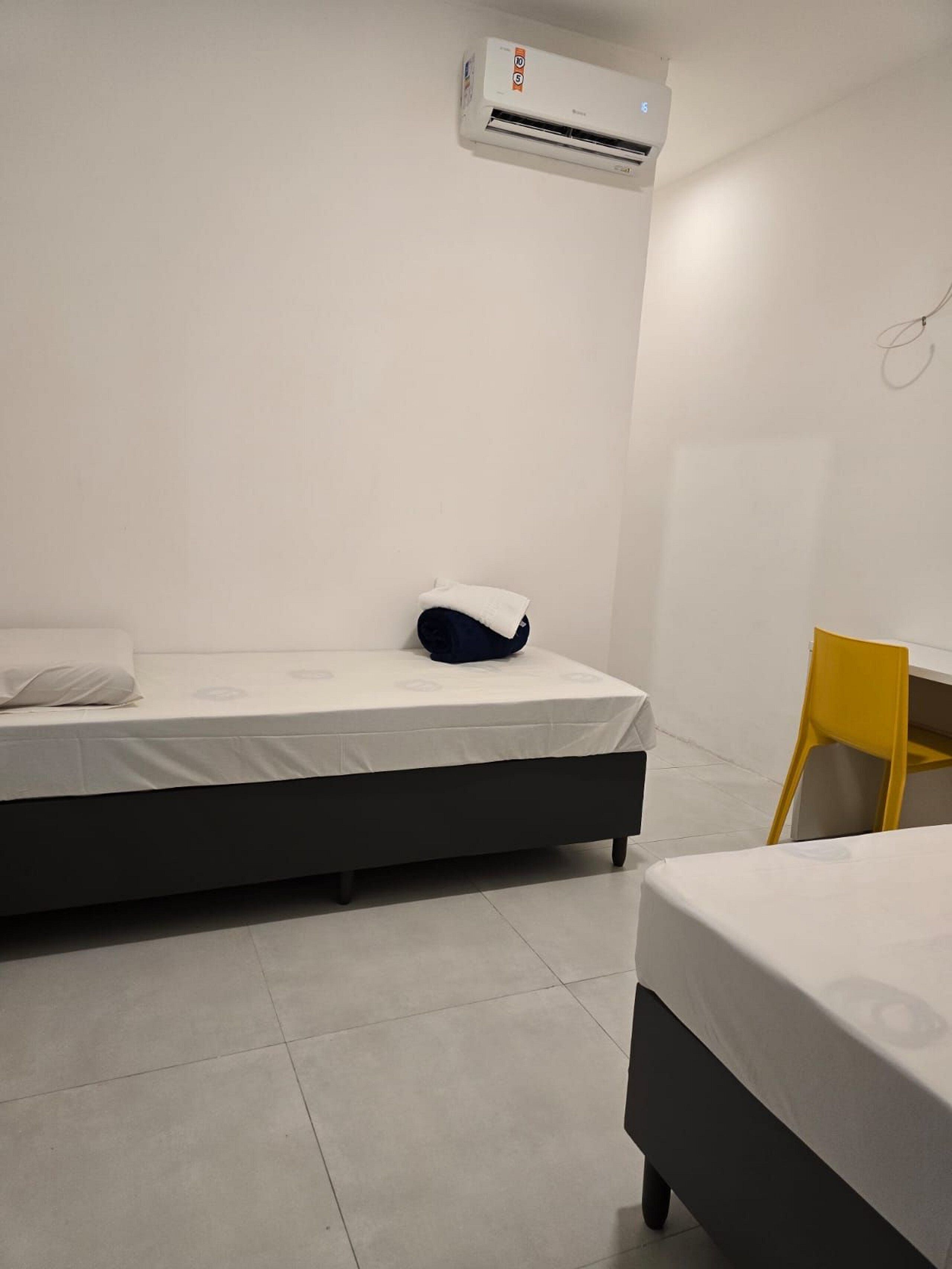 City Twin Room | Free WiFi