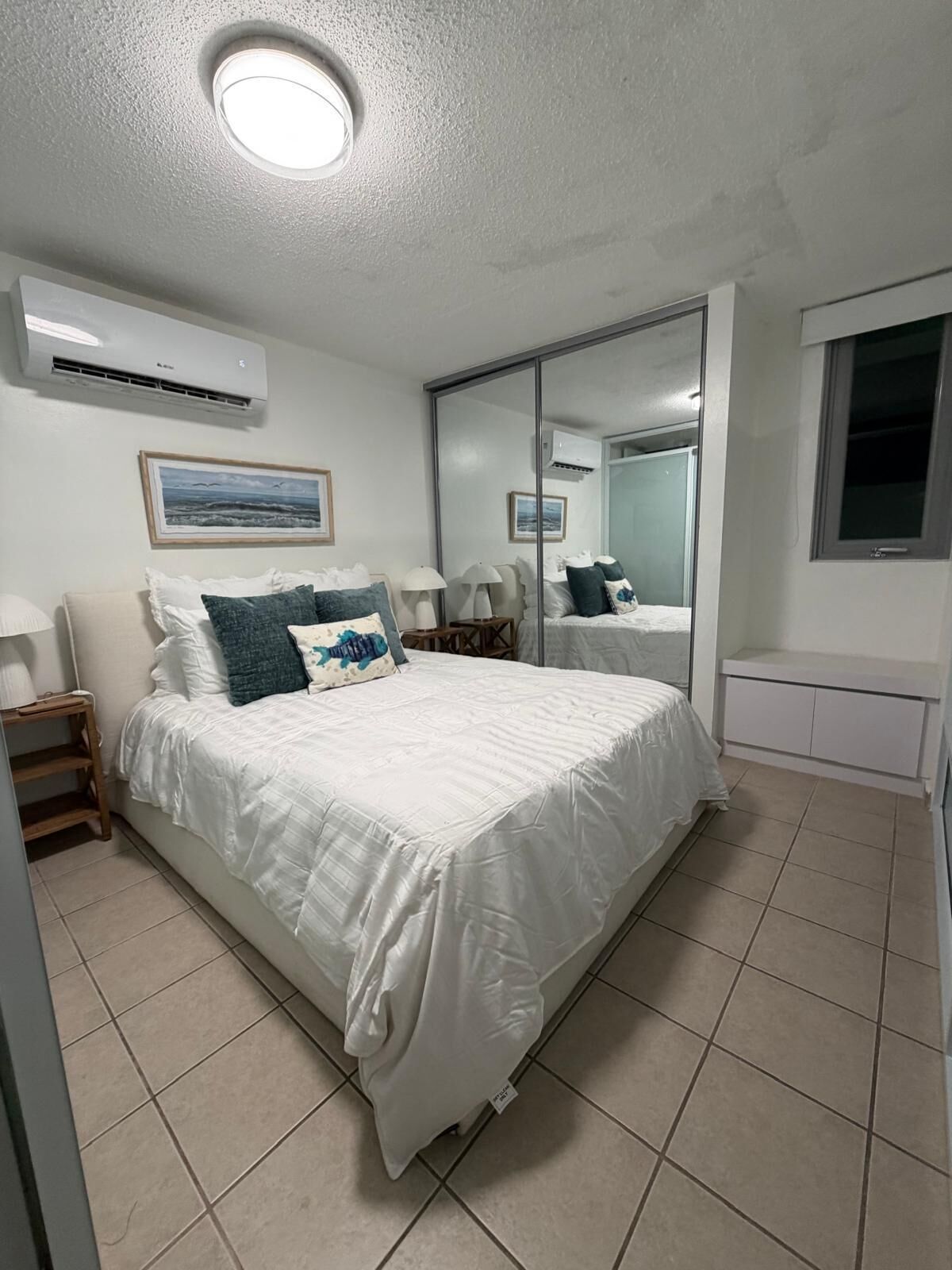 1 chambre, fer et planche à repasser, Wi-Fi, literie fournie