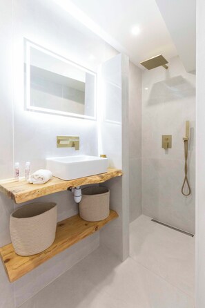 Towels - Studio, 200 m de la Plage et à Proximité du Centre du Village de Saint Tropez (Ramatuelle)