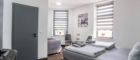 Insonorización, wifi gratis y ropa de cama