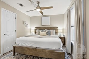 2 bedrooms, iron/ironing board, travel cot, free WiFi - BeachyBlue | 2BR/2BA Seagrove 30A Walk to Beach (Santa Rosa Beach)