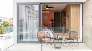 Outdoor dining - Comfort, Luxury and Privacy one Bedroom AGAMA (Playa del Carmen)