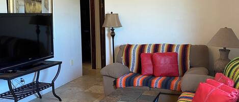 Smart TV y chimenea