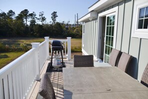 Unclassified image, 5 of 20, button