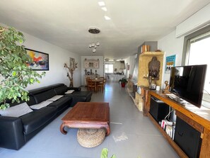 TV - Villa de Plain-pied, Idéalement Située sur Carnon, à Quelques pas de la Plage ! (Mauguio)