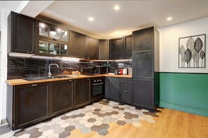 Fridge, microwave, oven, dishwasher - 370 Anthony - Superb apartment in Paris (Paris)