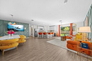 Interior - Brand New Theme House w Game Room : Encanta Magical (Palm Bay)