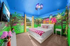 3 bedrooms, desk, WiFi, bed sheets