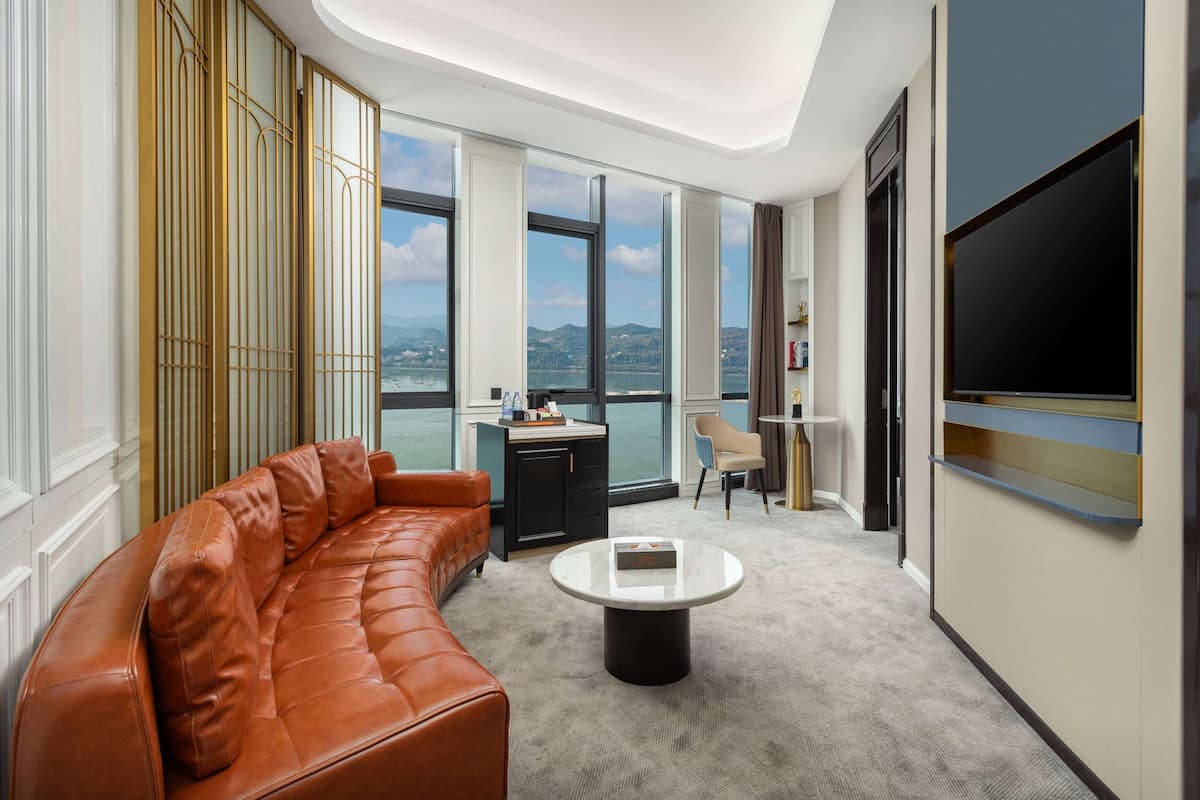Deluxe-Suite, 1 King-Bett, Nichtraucher, Flussblick