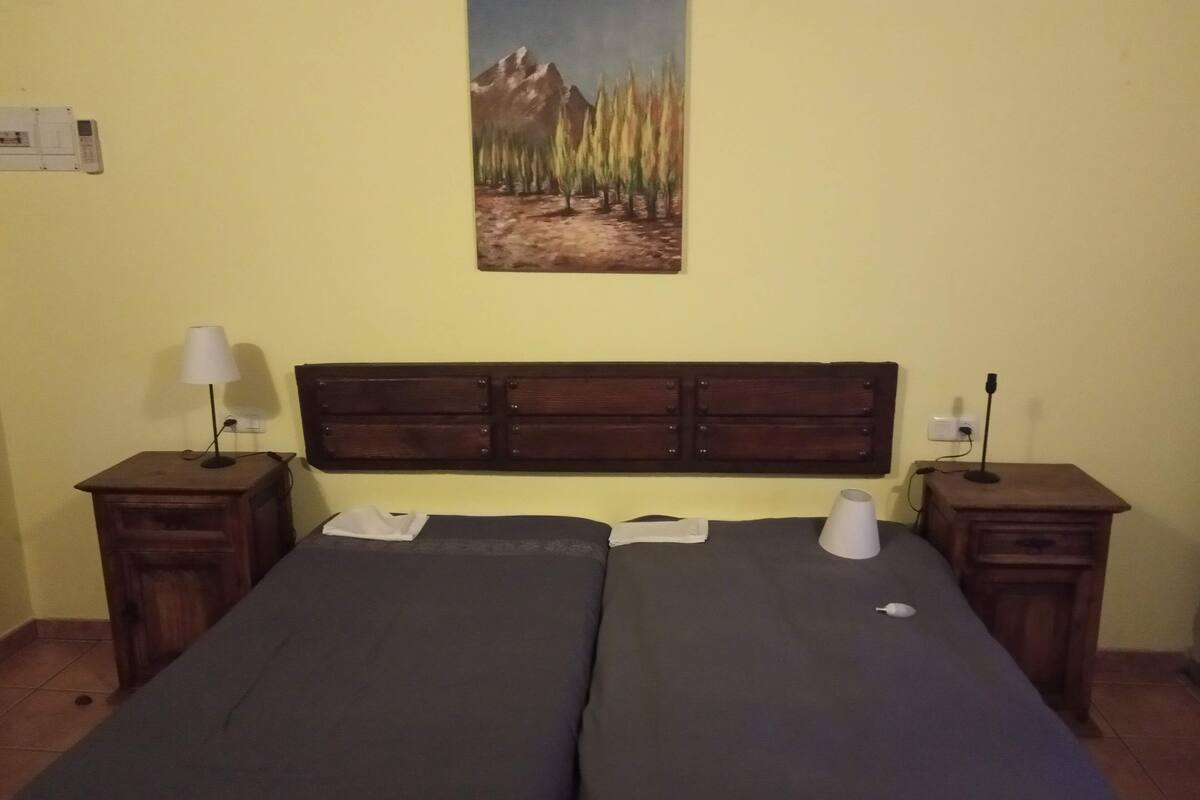 Habitación básica, vista al jardín | 1 habitación