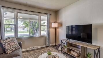 Televisie en een tafeltennistafel