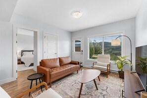 2 Schlafzimmer, Schreibtisch, Bügeleisen/Bügelbrett, kostenloses WLAN