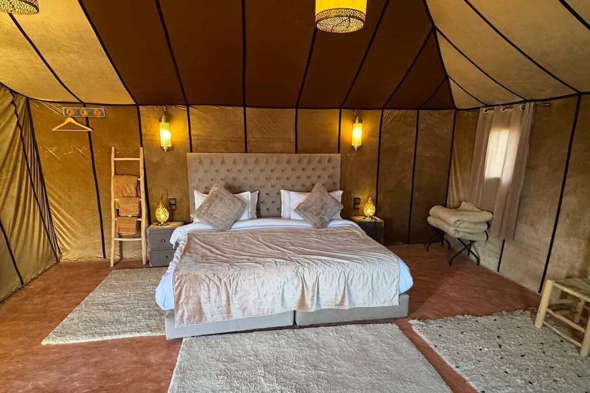 Habitación Deluxe, vista al desierto | Wifi gratis y ropa de cama