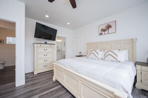 3 soverom, strykejern/-brett, reiseseng for barn og wi-fi