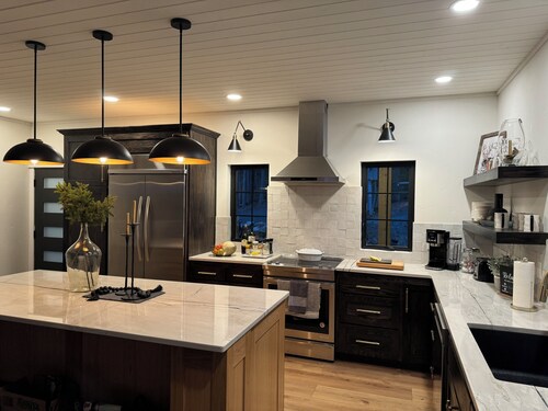 New build behind Elkins Resort on Priest Lake.  Checks every box!  