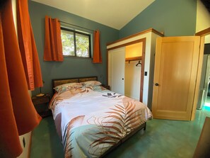 1 slaapkamer, een bureau, een strijkplank/strijkijzer, gratis wifi