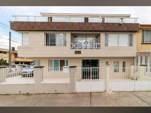 Fachada da propriedade